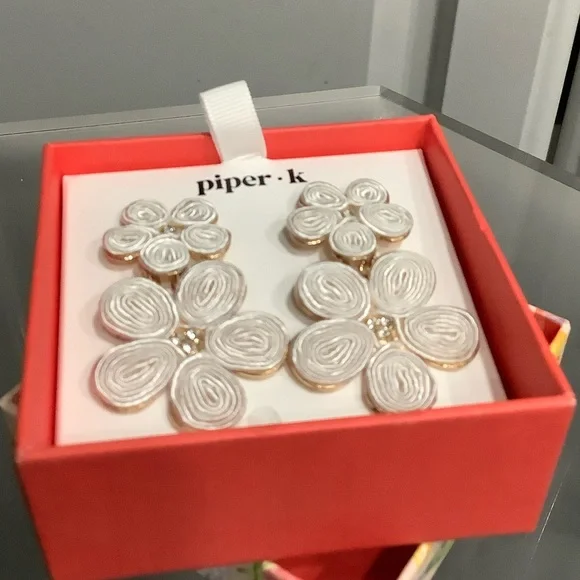 Piper Flower Earrings, Glass Stones, Ivory, Gold Trim, Pierced Nickel Free - Picture 5 of 9